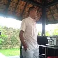 Thanh Lê